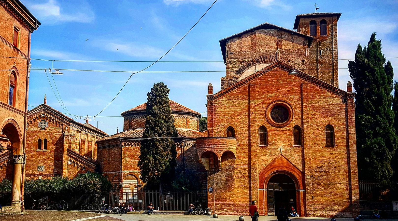Basilique santo stefano  Art Hôtel Commercianti Bologne