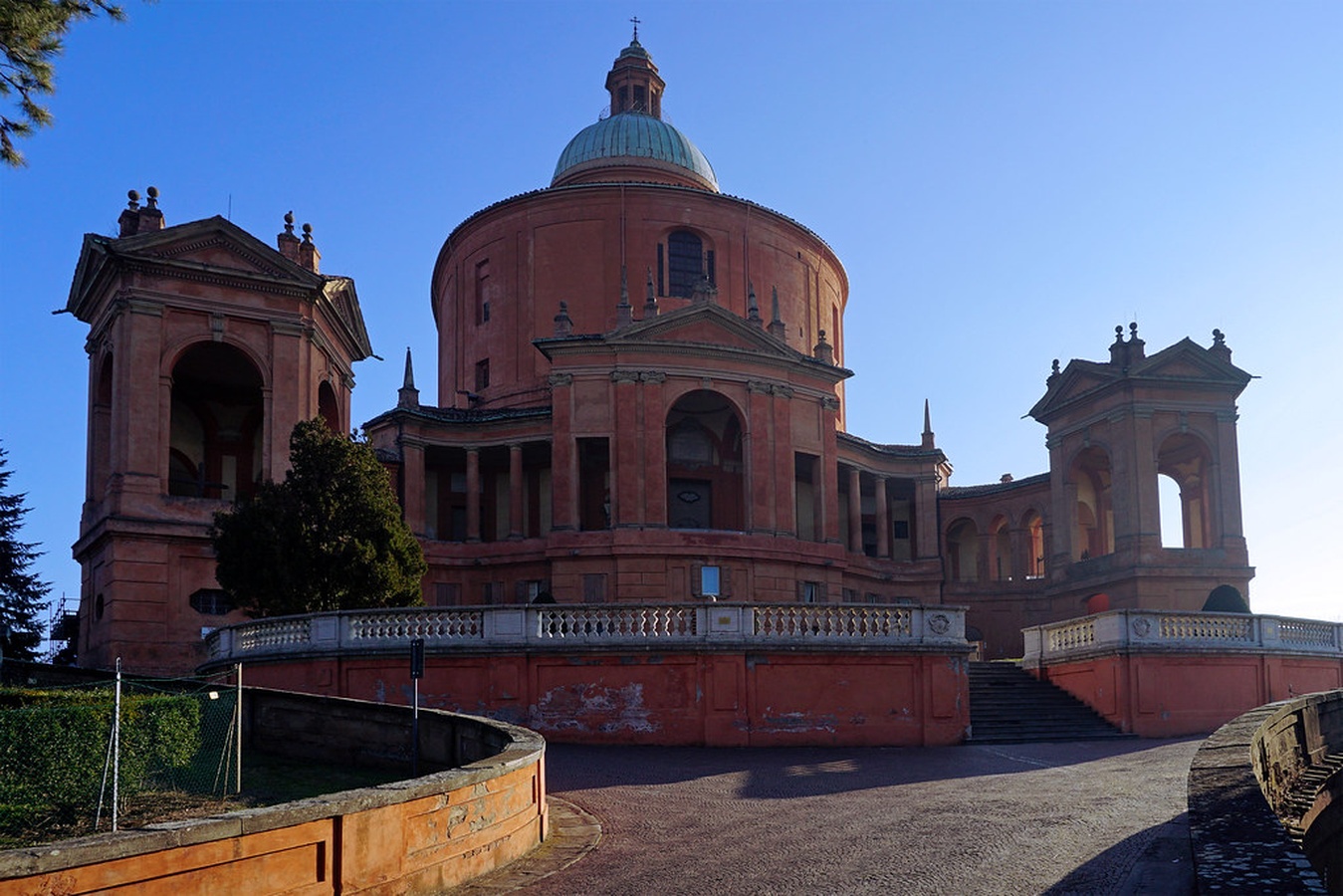 Santuario di san luca  Art Hôtel Commercianti Bologne