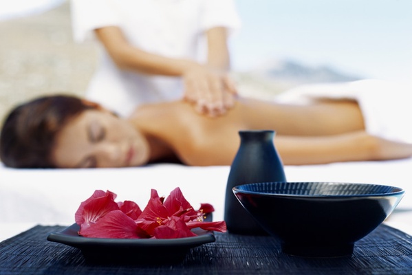 MASSAGES RELAXANTS Art Hotel Commercianti MASSAGES RELAXANTS Art Hotel Commercianti