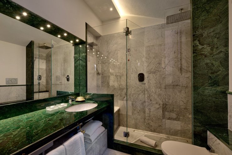 Suites art hotel commercianti bologne Suites art hotel commercianti bologne